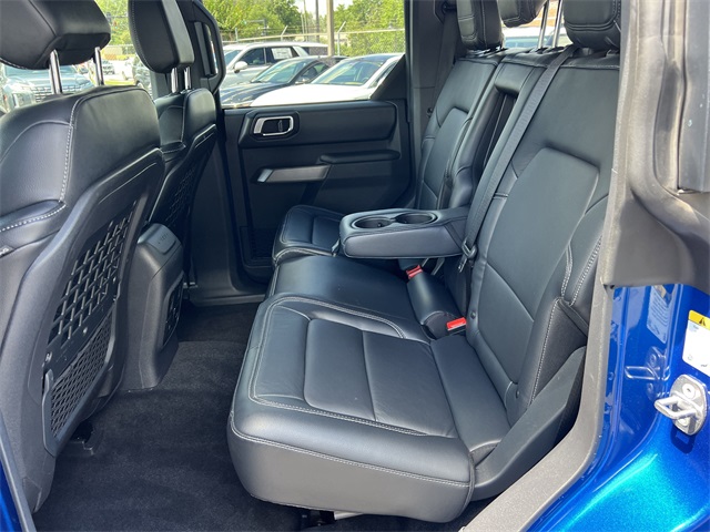 Vehicle image 15 of 34