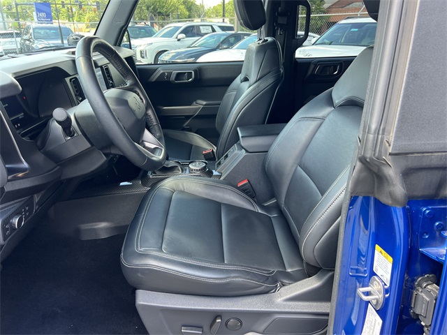 Vehicle image 16 of 34