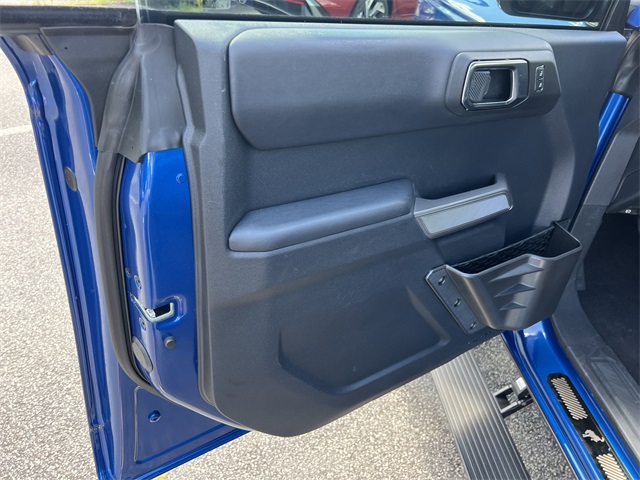 Vehicle image 13 of 34