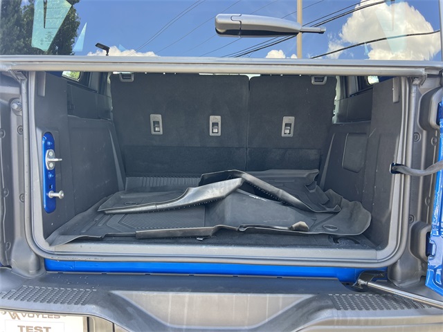 Vehicle image 12 of 34