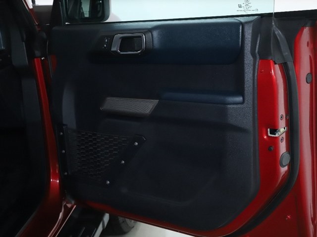 Vehicle image 37 of 45