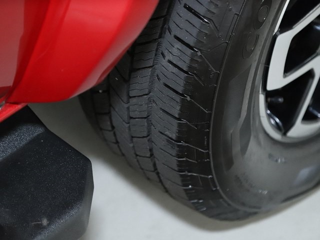 Vehicle image 40 of 45