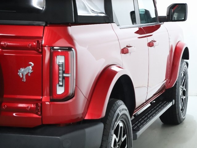 Vehicle image 9 of 45