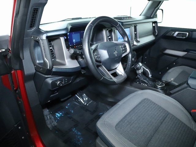 Vehicle image 21 of 45