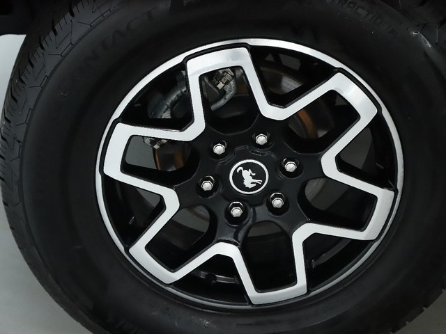 Vehicle image 17 of 45