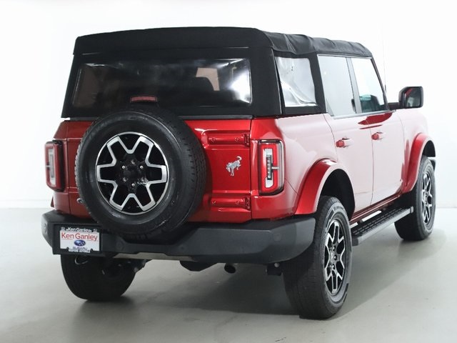 Vehicle image 8 of 45