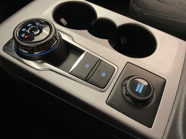 Vehicle image 22 of 23