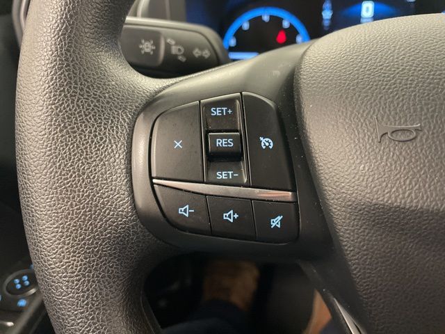 Vehicle image 15 of 23