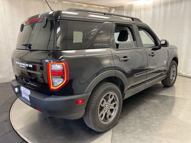 Vehicle image 4 of 23