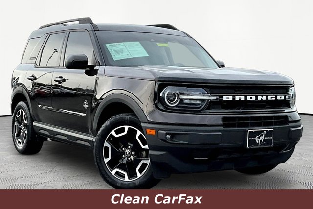 2021 Ford Bronco Sport Outer Banks Image 3 of 39