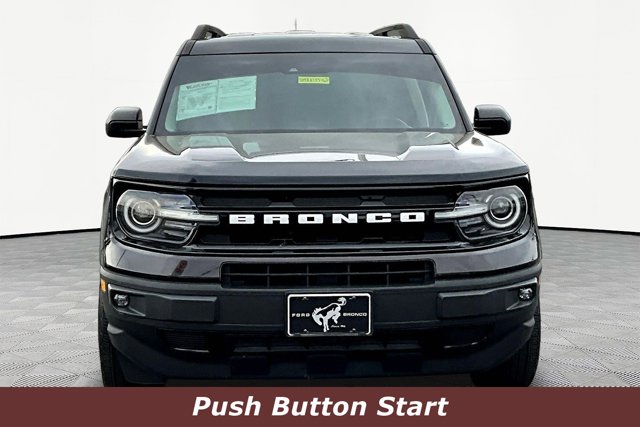 2021 Ford Bronco Sport Outer Banks Image 2 of 39