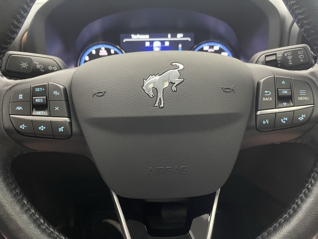Vehicle image 20 of 34