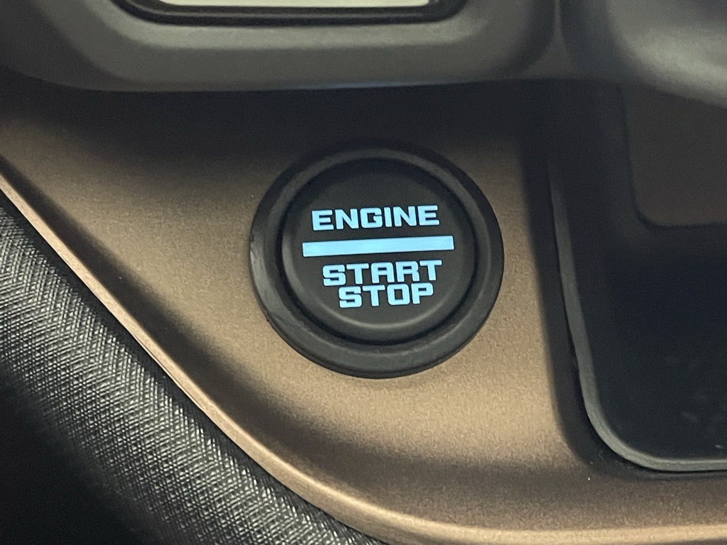 Vehicle image 31 of 34
