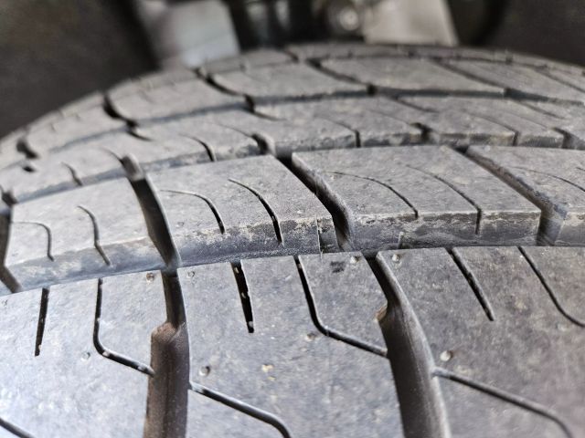 Vehicle image 19 of 61