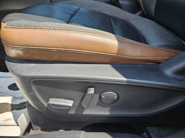 Vehicle image 42 of 61