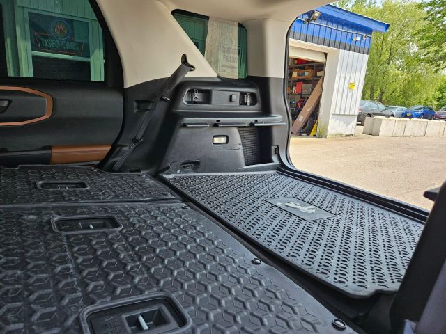 Vehicle image 29 of 61