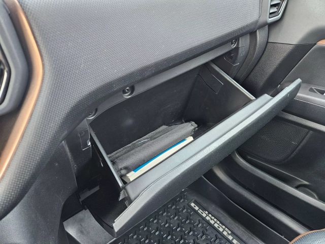 Vehicle image 53 of 61