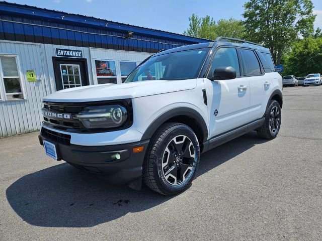 Vehicle image 2 of 61