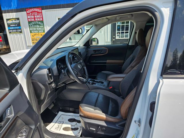 Vehicle image 39 of 61
