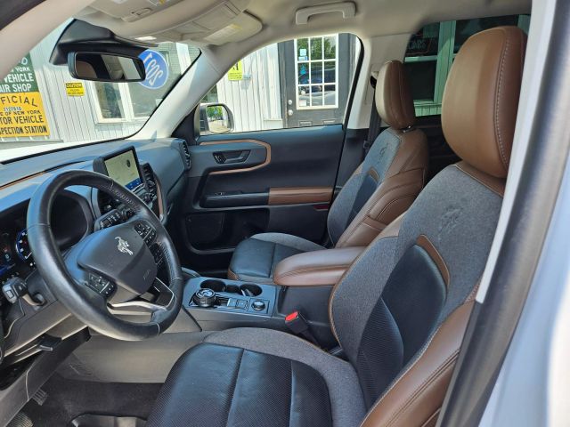 Vehicle image 40 of 61