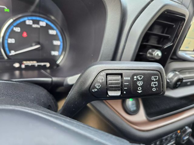 Vehicle image 56 of 61