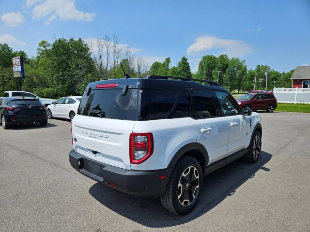 Vehicle image 8 of 61