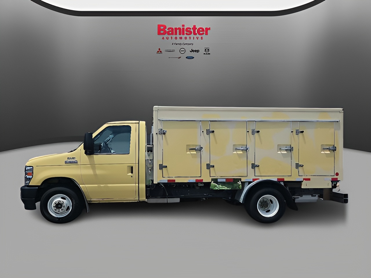 Vehicle image 34 of 37