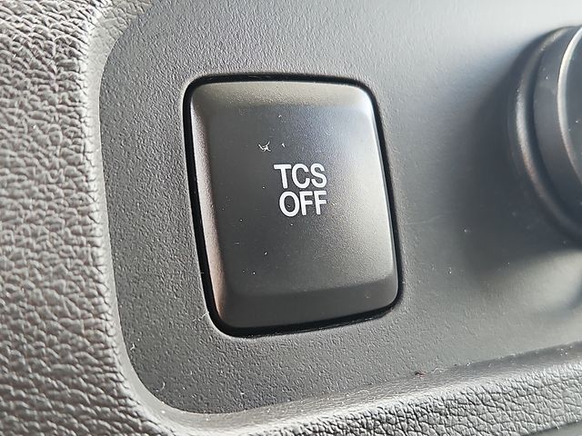 Vehicle image 21 of 37