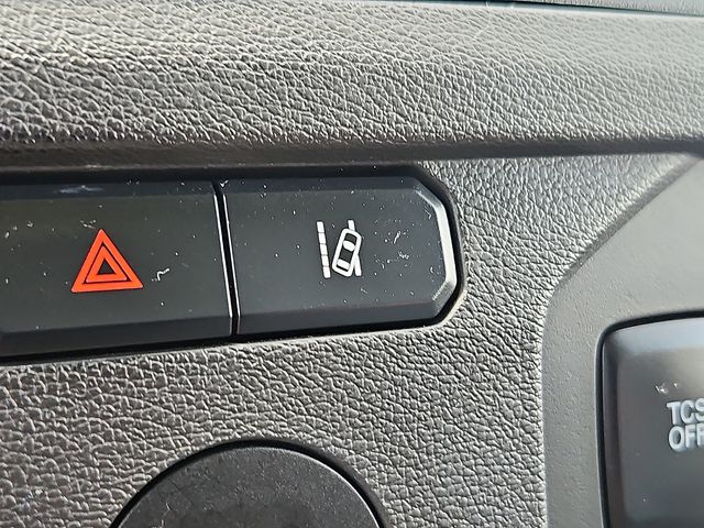 Vehicle image 22 of 37
