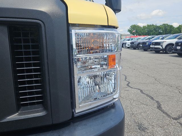Vehicle image 9 of 37