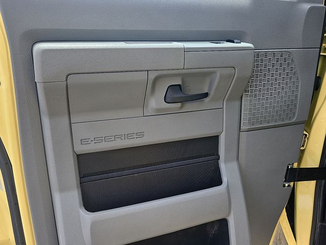 Vehicle image 11 of 37