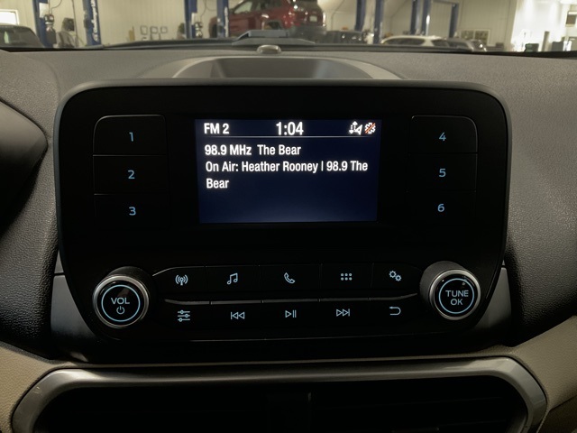Vehicle image 16 of 30