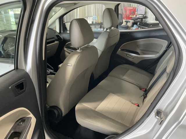 Vehicle image 22 of 30