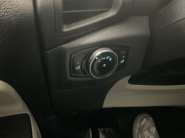 Vehicle image 15 of 30