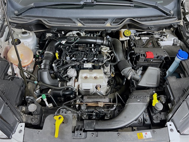 Vehicle image 9 of 41