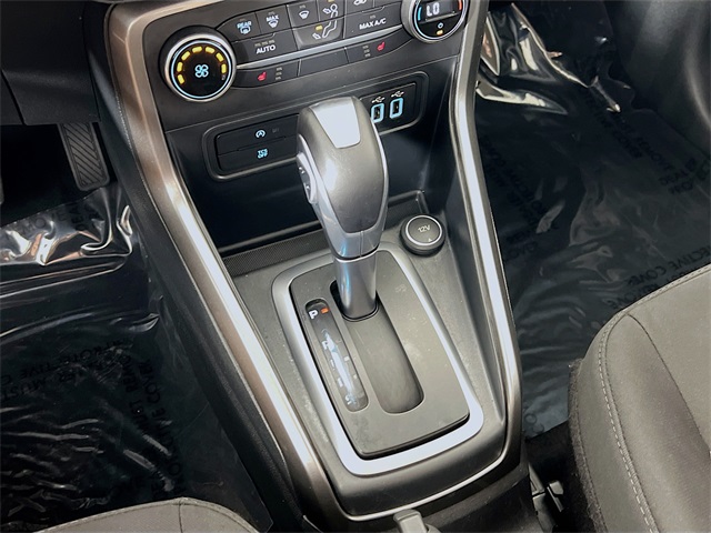 Vehicle image 29 of 41