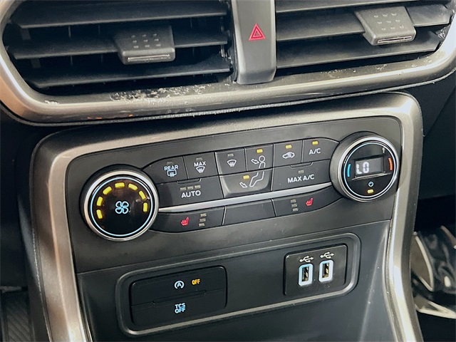 Vehicle image 39 of 41