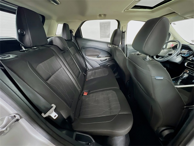 Vehicle image 16 of 41