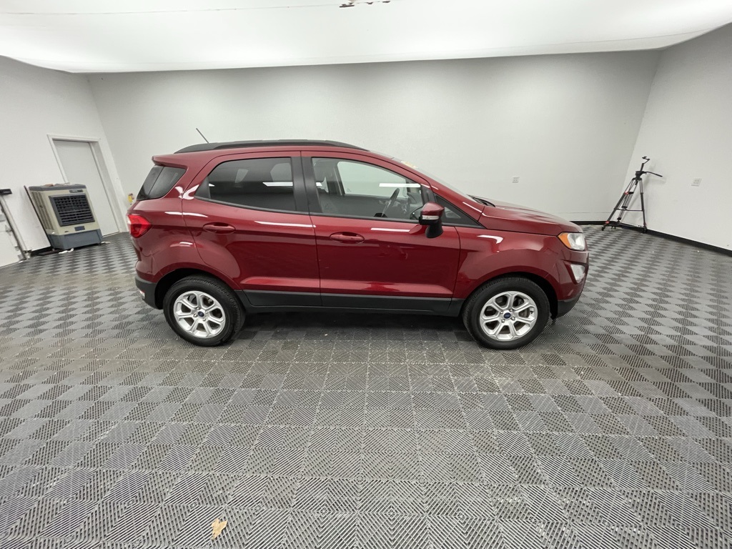 Vehicle image 4 of 32