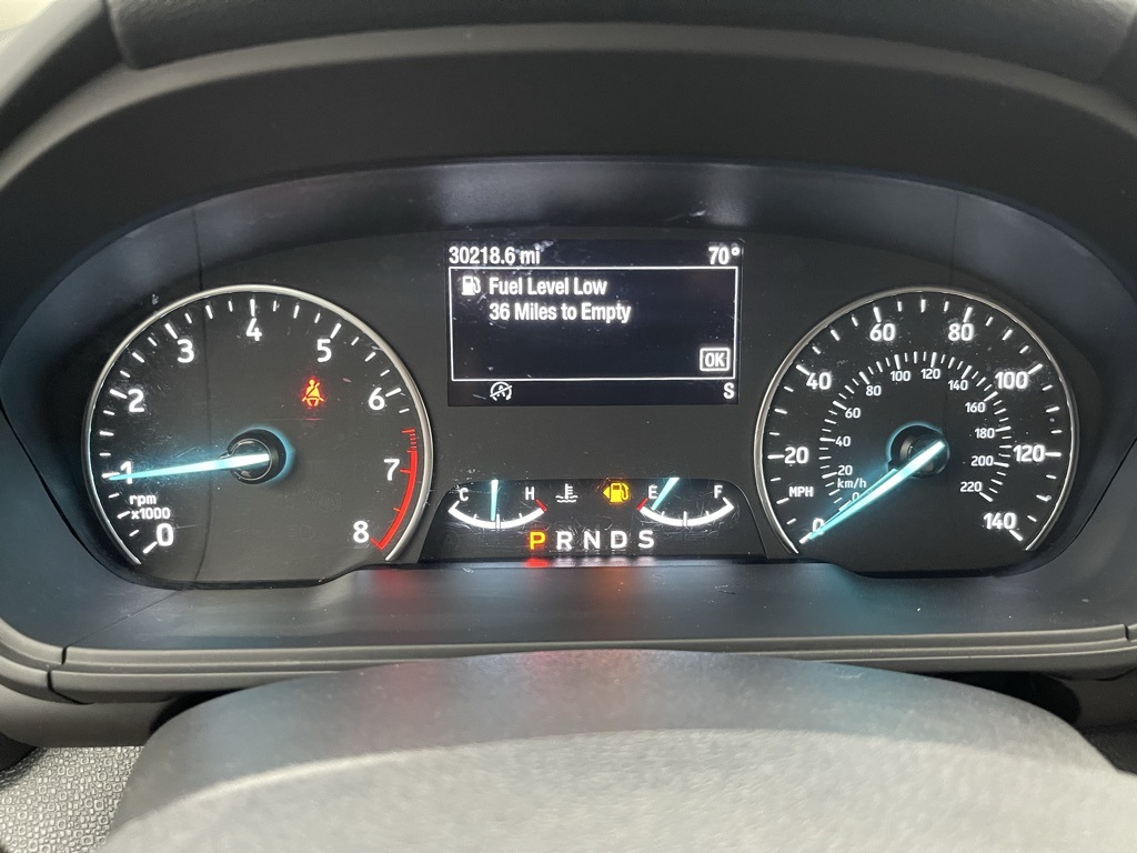 Vehicle image 21 of 32