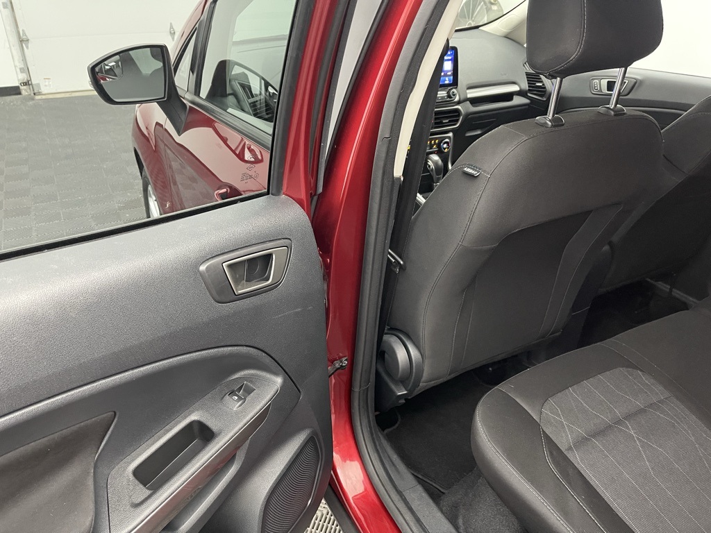 Vehicle image 16 of 32