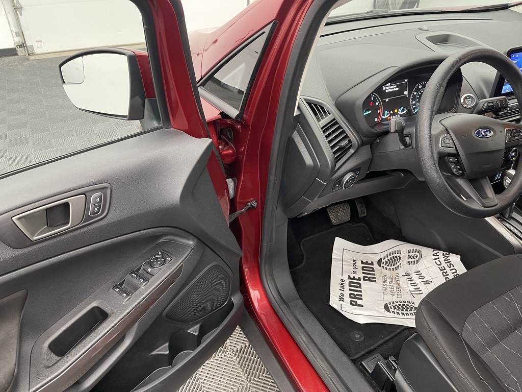Vehicle image 17 of 32