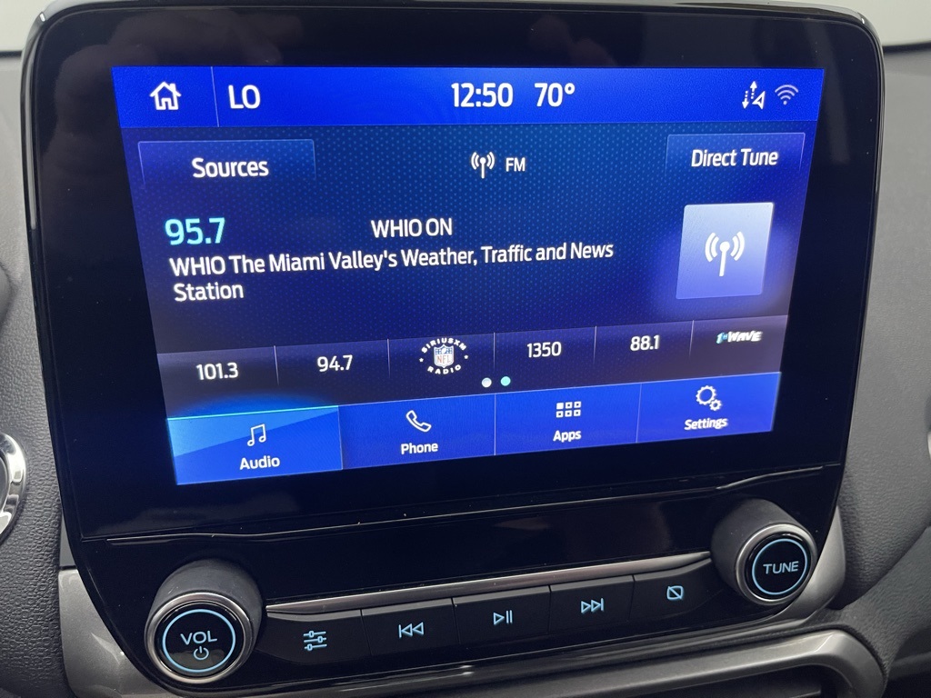 Vehicle image 23 of 32