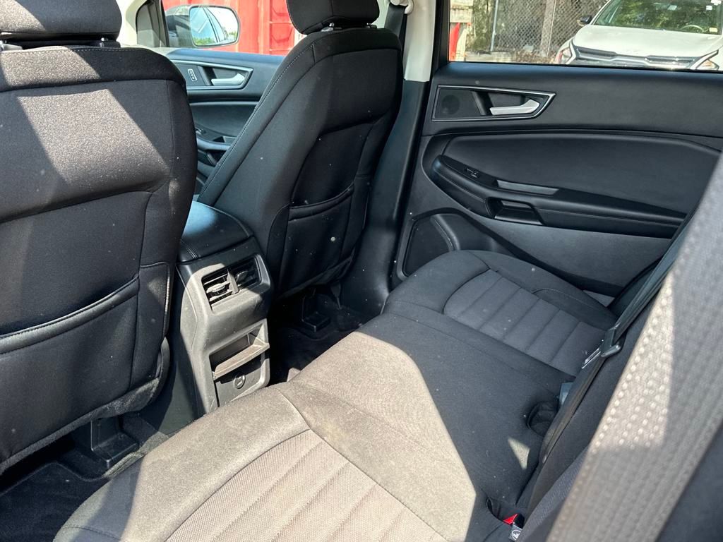 Vehicle image 9 of 21
