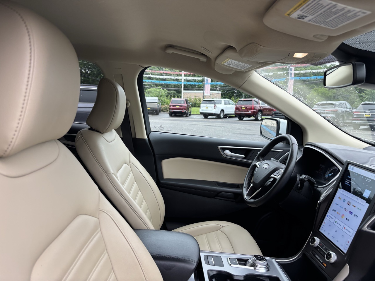Vehicle image 10 of 24