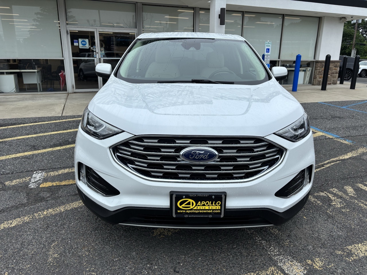 Vehicle image 2 of 24