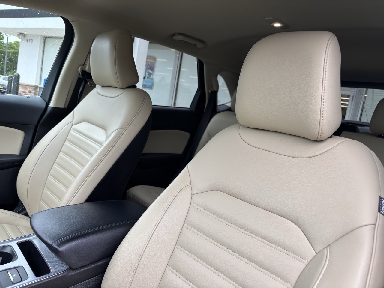 Vehicle image 9 of 24