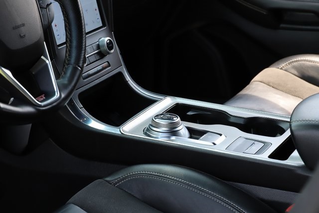 Vehicle image 16 of 33
