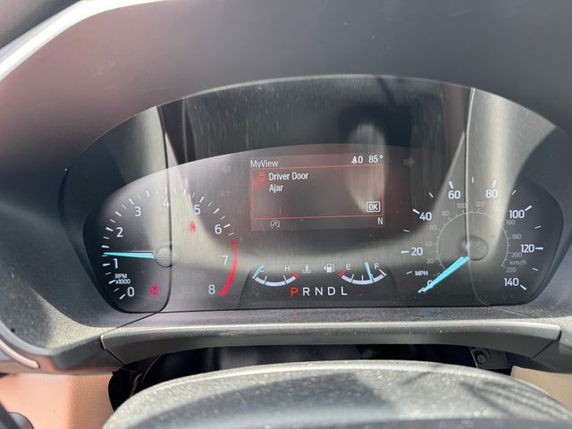 Vehicle image 19 of 33
