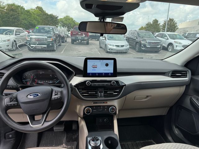 Vehicle image 15 of 33